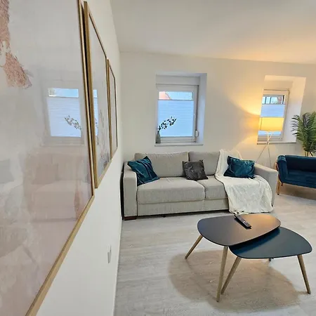 Jireh - Modern, Barrierearm, Klinikumsnah Apartment *
