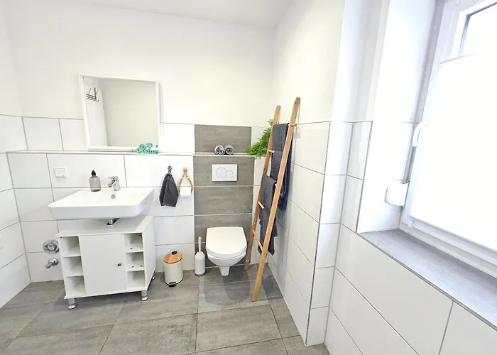 Jireh - Modern, Barrierearm, Klinikumsnah 明登